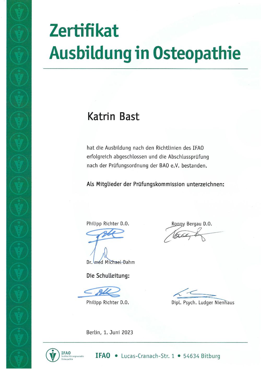 Osteopathin Bast - Urkunde Osteopathie zur Ansicht